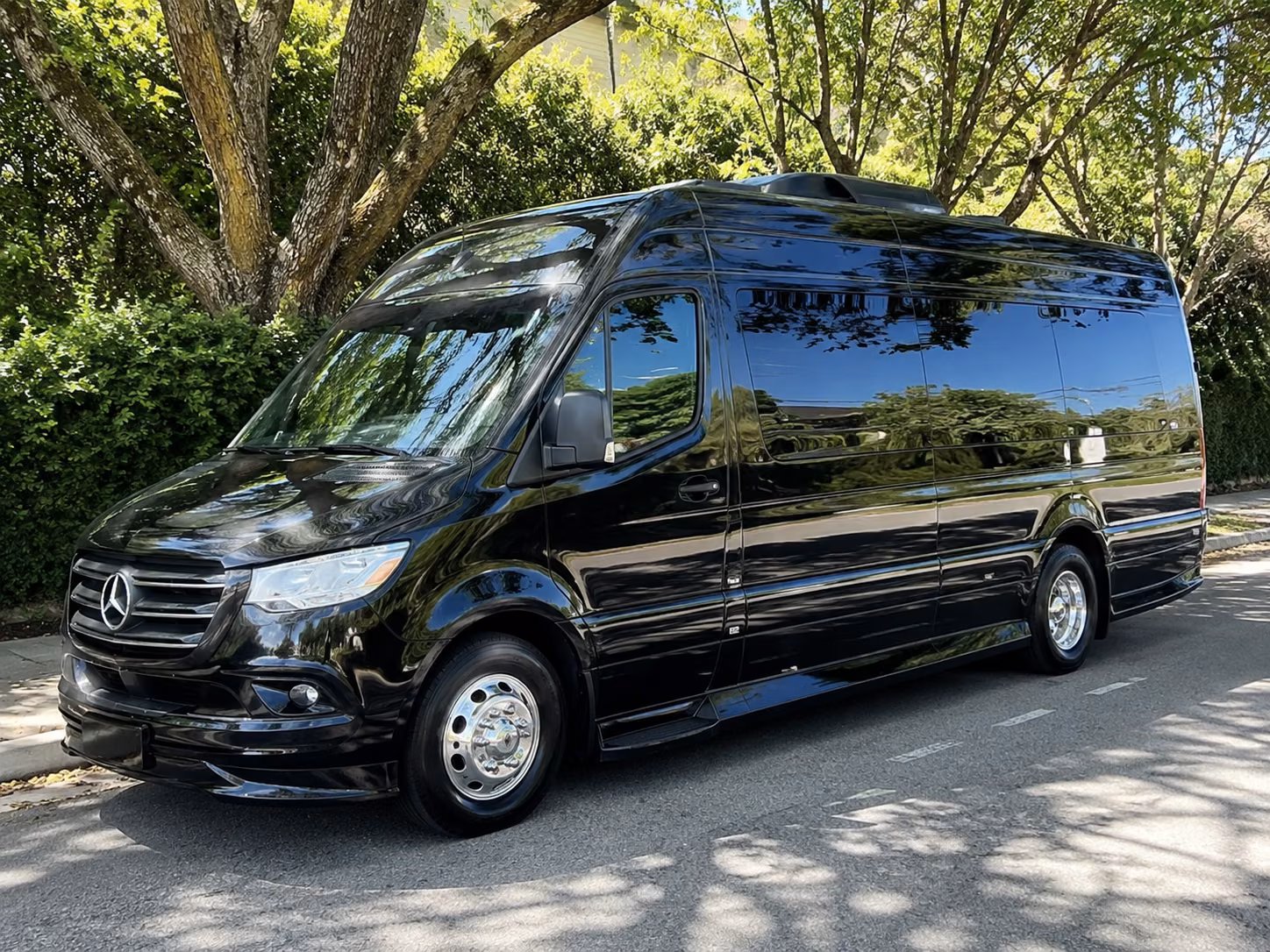 find the perfect transportation for your next airport transfer 1