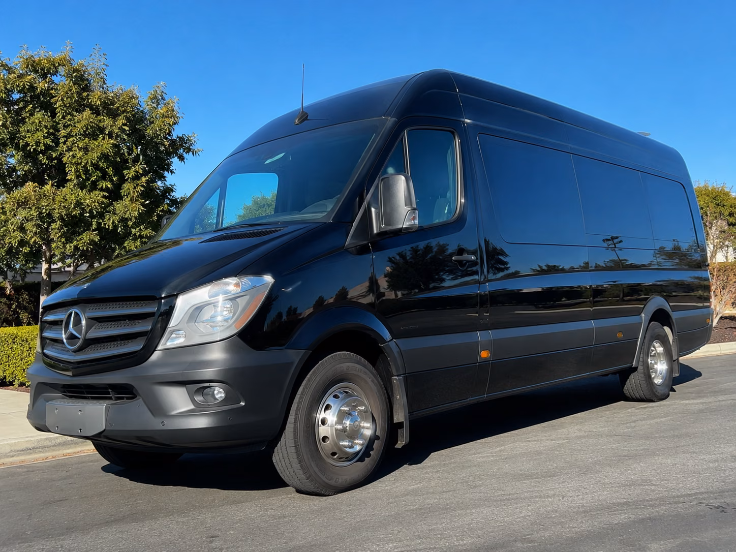 find the perfect transportation for your next prom 1